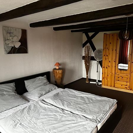 Pension Zum Faesschen Naumburg  Exterior foto